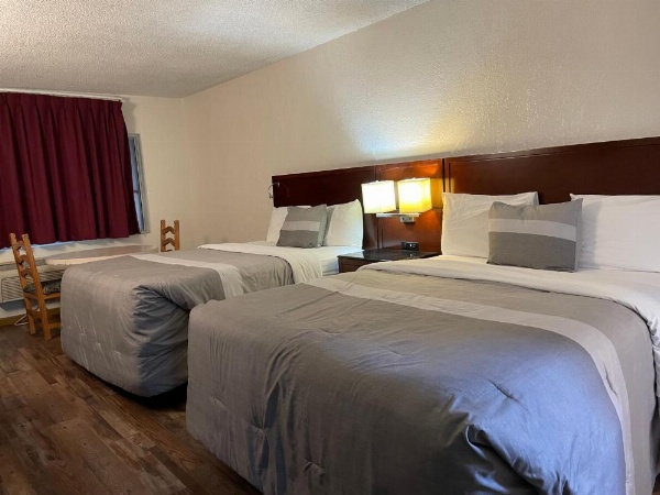 Penginapan Pantai Travelers image 18